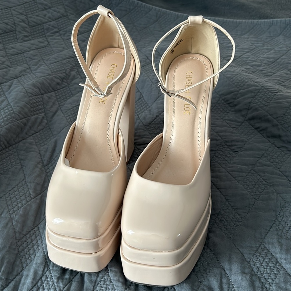 Sexy NUDE chunky platform heels 9